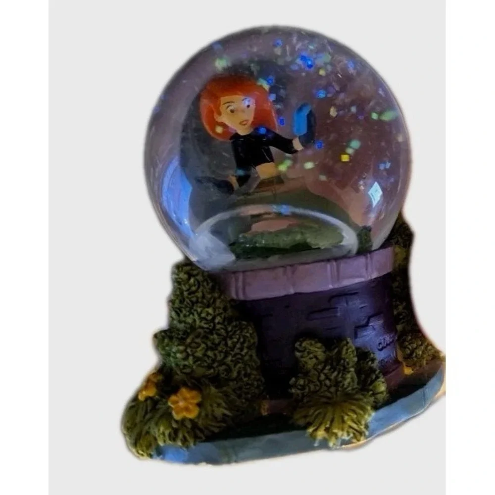 DISNEY KIM POSSIBLE MINI SNOW‎ GLOBE--RARE